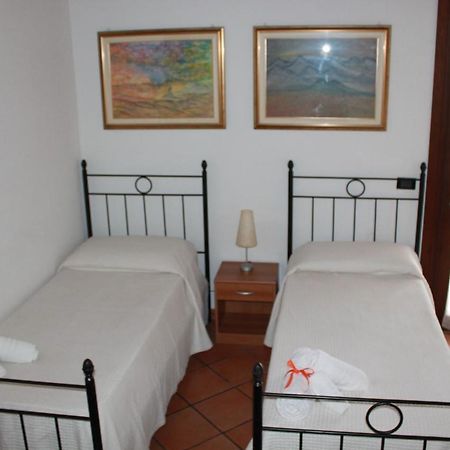 Bed and Breakfast Il Gelso Nero Vittoria Exterior foto